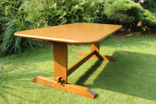 Oak Table